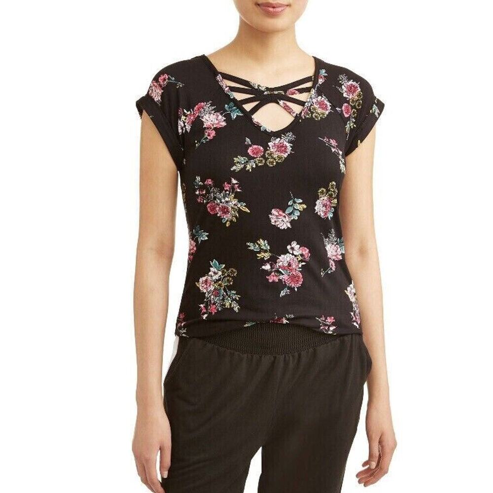 No Boundaries Juniors Floral Printed Caged V-Neck Crochet Lace Back T-Shirt XXXL